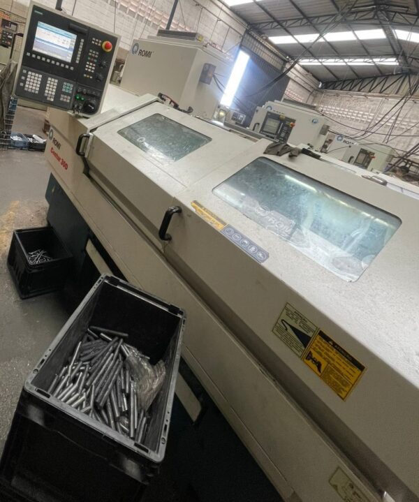 Torno CNC - ROMI - Centur 30D