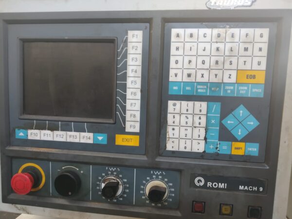 Torno CNC - ROMI - Centur 30D - Imagem 5