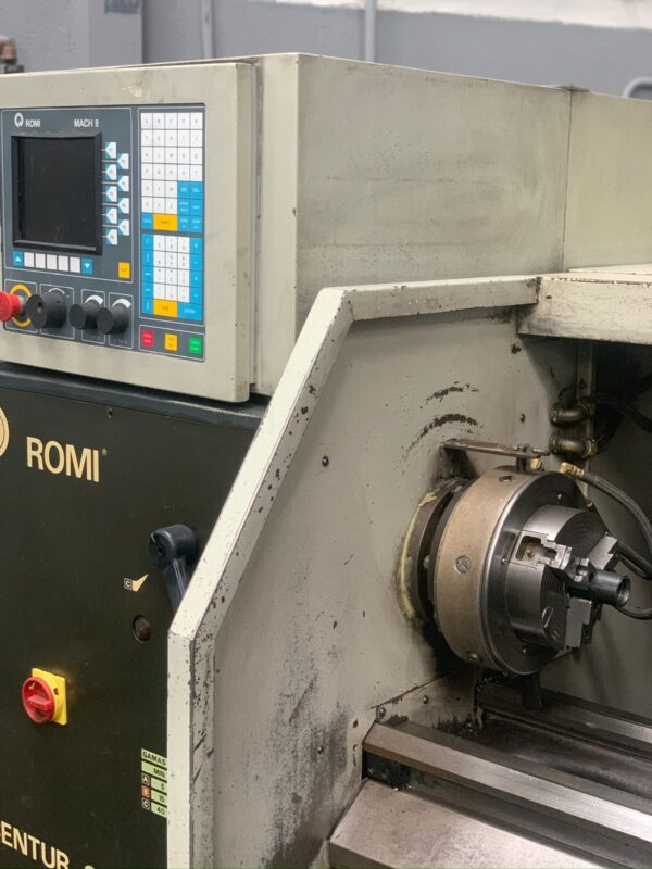 Torno CNC - ROMI - CENTUR 30RV - Imagem 2
