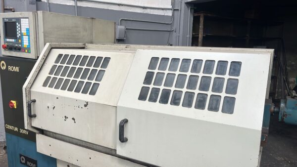 Torno CNC - ROMI - CENTUR 30RV - Imagem 5