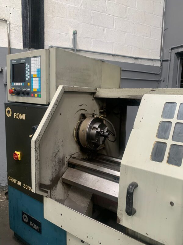 Torno CNC - ROMI - CENTUR 30RV - Imagem 7