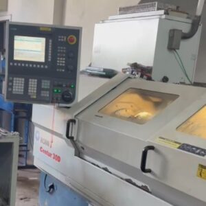 Torno CNC - ROMI - Centur 30D