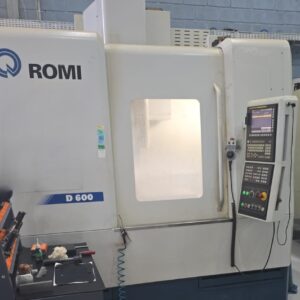 Centro de usinagem - ROMI - D-600