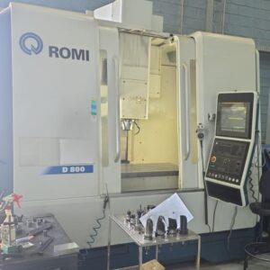 Centro de usinagem - ROMI - D-800