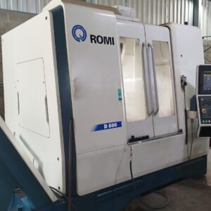 Centro de usinagem - ROMI - D-800