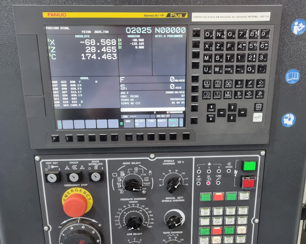 Torno-CNC-de-barramento-inclinado-comando-cnc